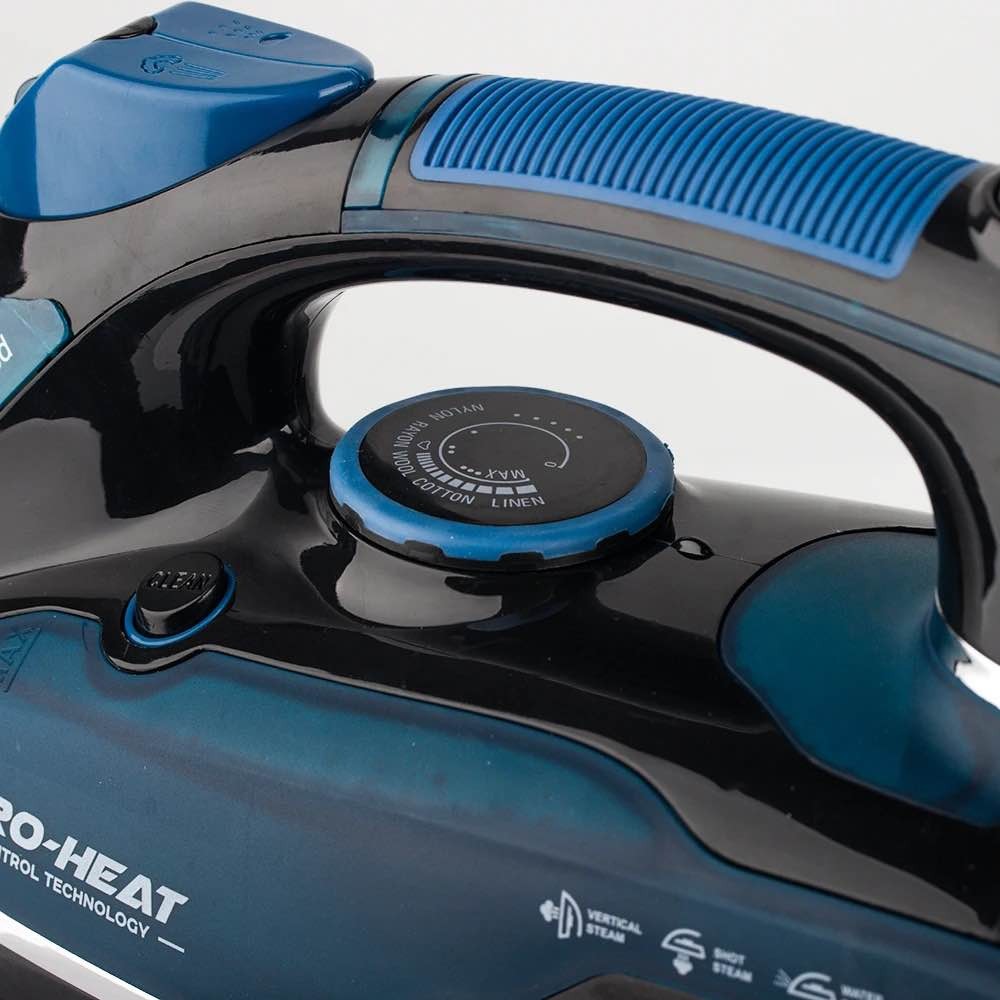 Portable Electric Steam Iron - Vertical Handheld Iron for Clothes, 220V/110V, Anti-Scratch Plate, Efficient Home Ironing